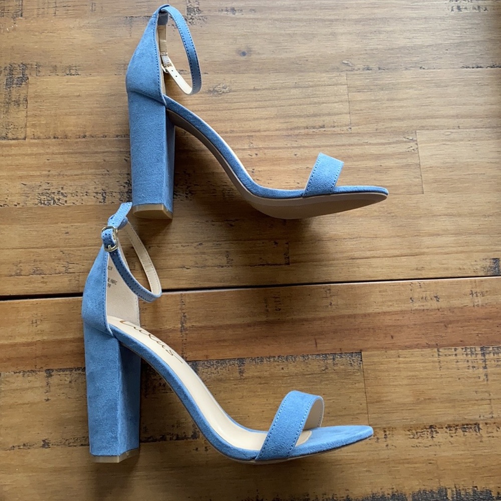 Lulu’s Taylor Blue Suede Heels